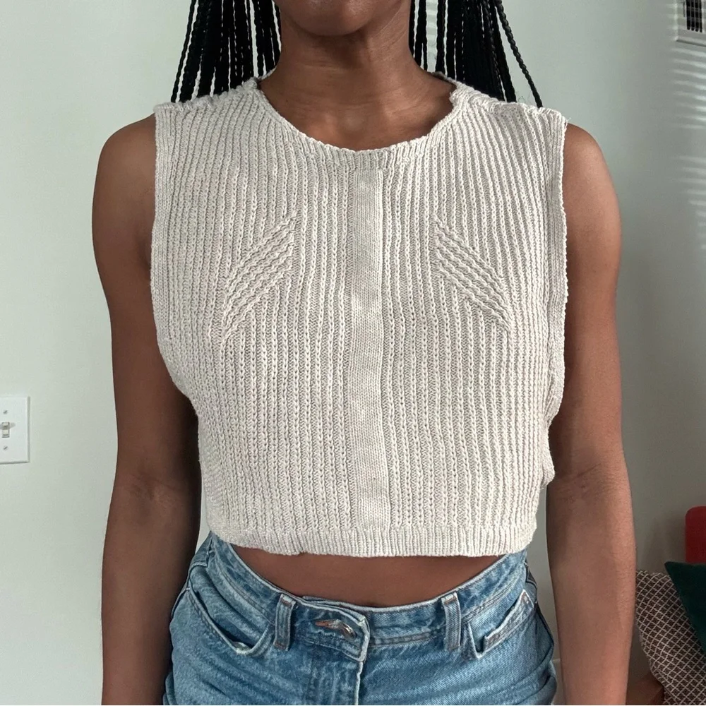 Cream Cropped Sweater Vest - Picture 4 of 13